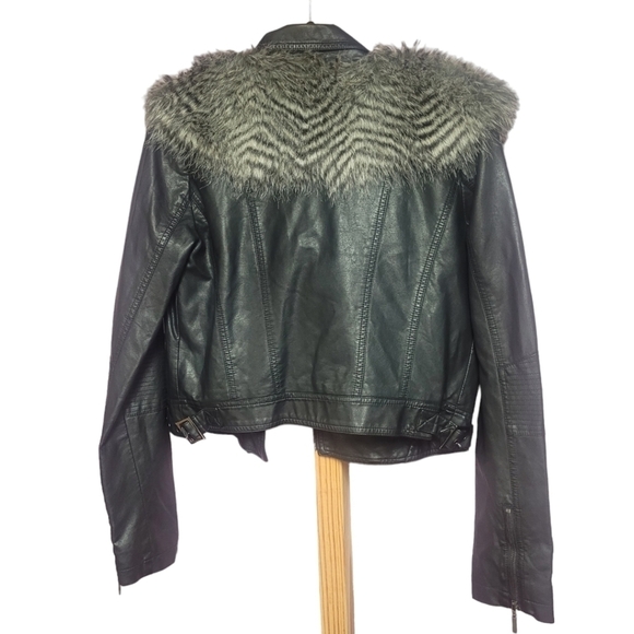 NWT Romeo & Juliet Couture Black Moto Jacket Faux Leather / Fur Sz Large - Picture 3 of 9
